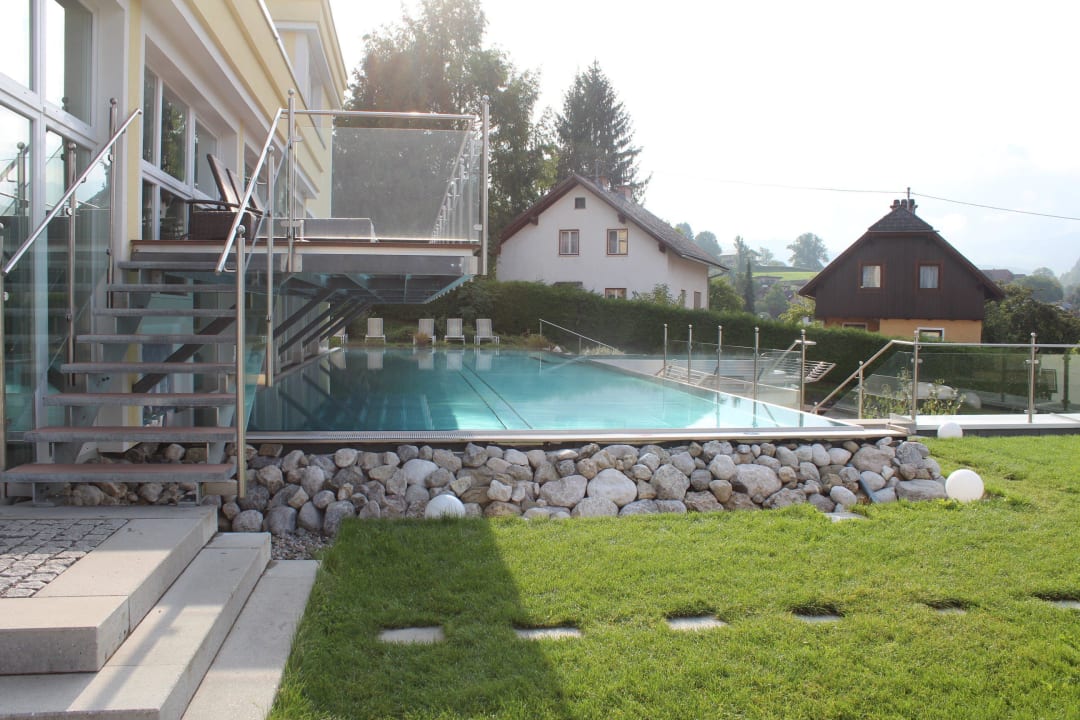 Außenpool mit Whirlpool Dilly - Das Nationalpark Resort