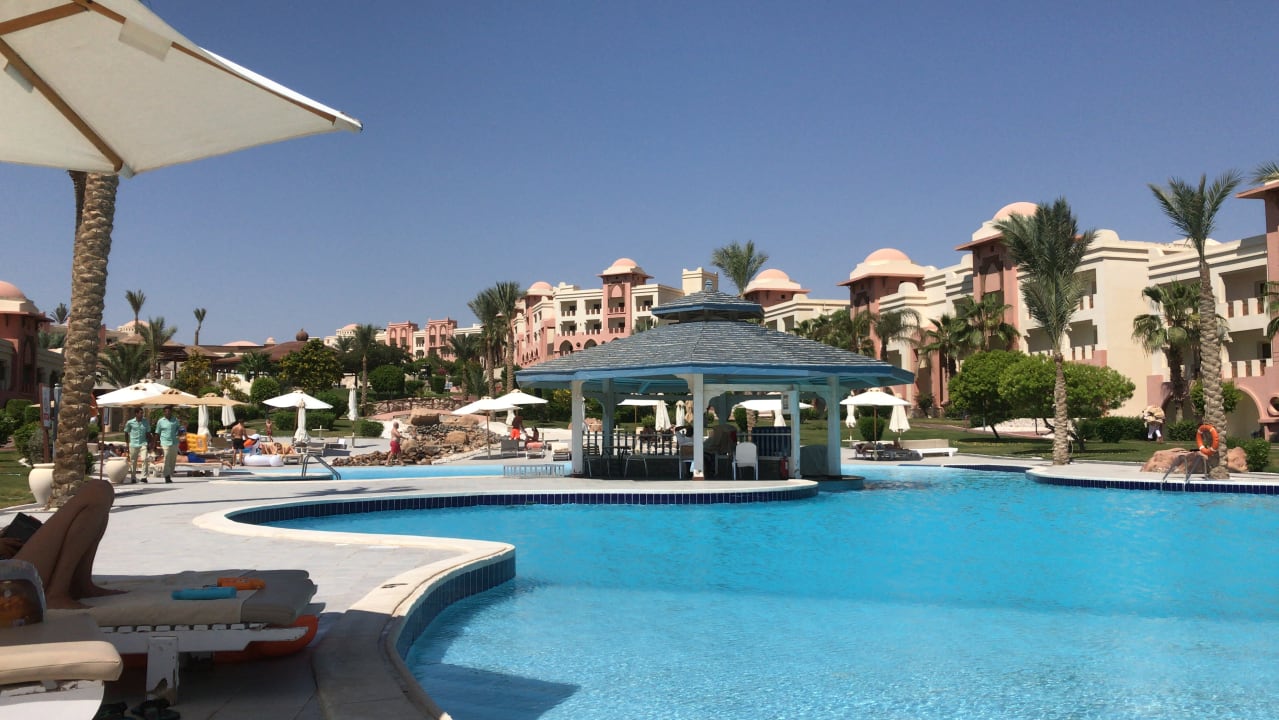 Pool Serenity Alpha Beach