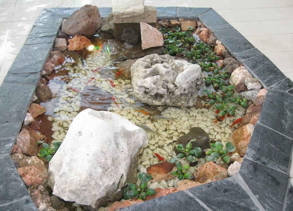 Öffentliche Therme mit Verbindungsgang Park Inn by Radisson Sárvár  Resort & Spa