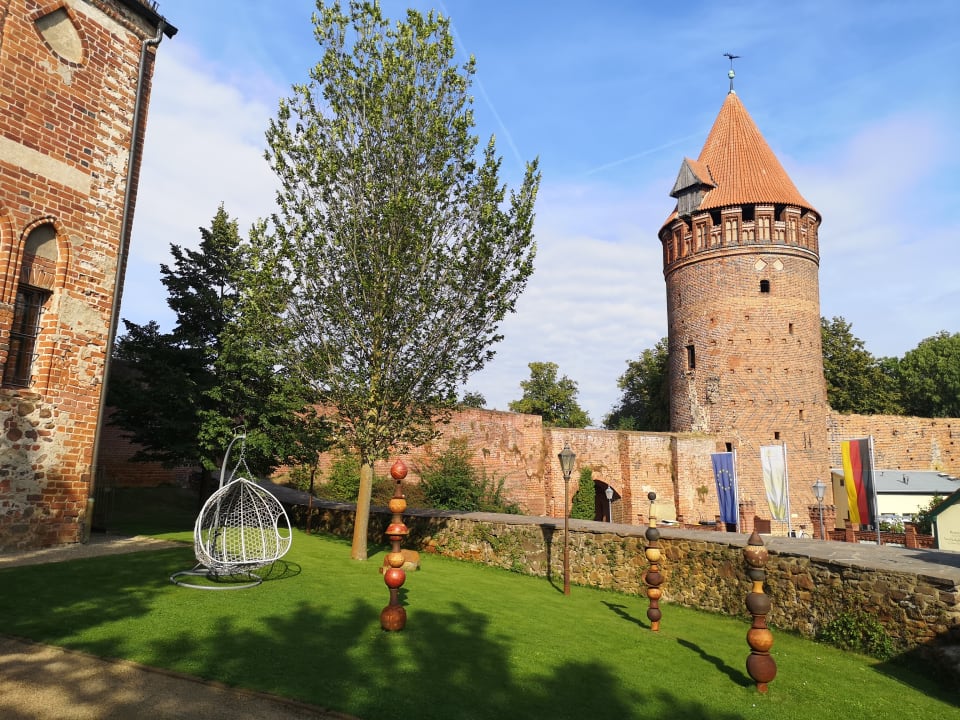 Außenansicht Ringhotel Schloss Tangermünde