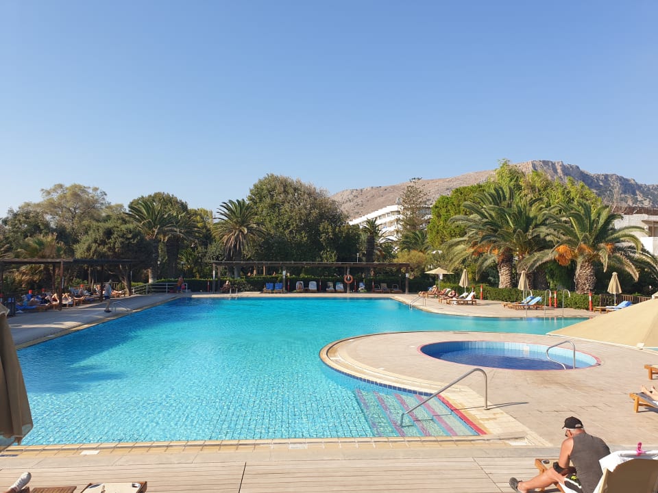Pool Apollonia Beach Resort & Spa