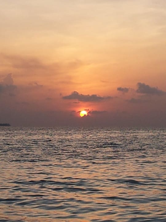 Sonnenuntergang Meeru Maldives Resort Island