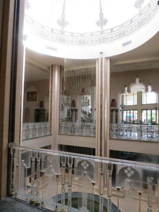 Внутри отеля такая красота Sunny Days Palma De Mirette Resort & Spa