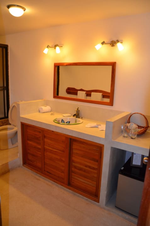 Bad Hotel Tropico Latino