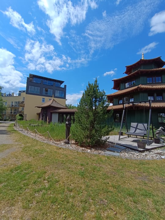 Gartenanlage Spirit & SPA Hotel Birkenhof am Elfenhain