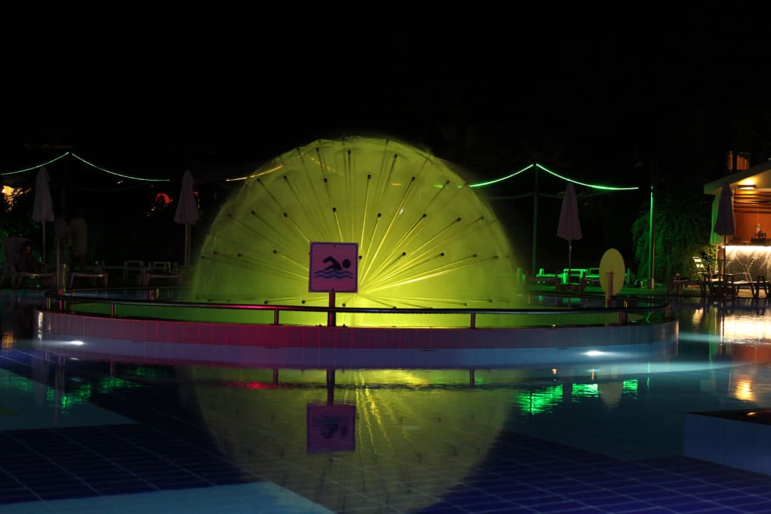 Pool Le Jardin Resort