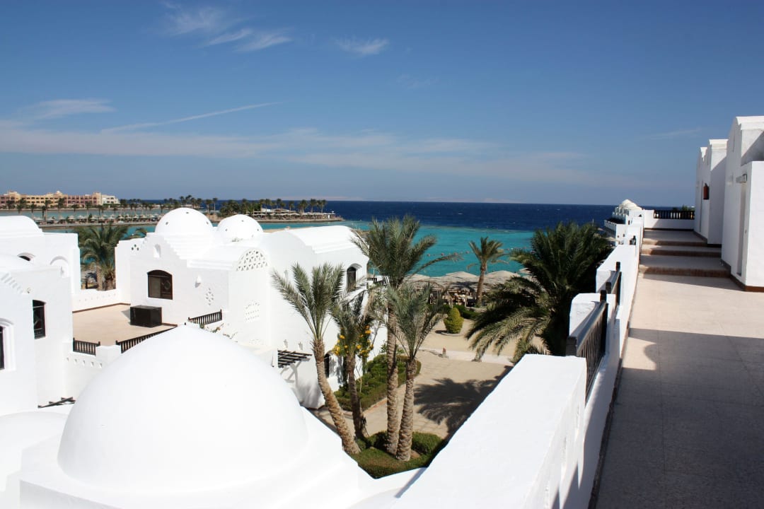 Вид в строну моря Arabella Azur Resort