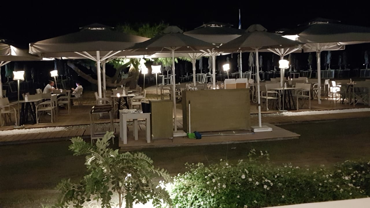 Gastro Hotel Lagomandra Beach