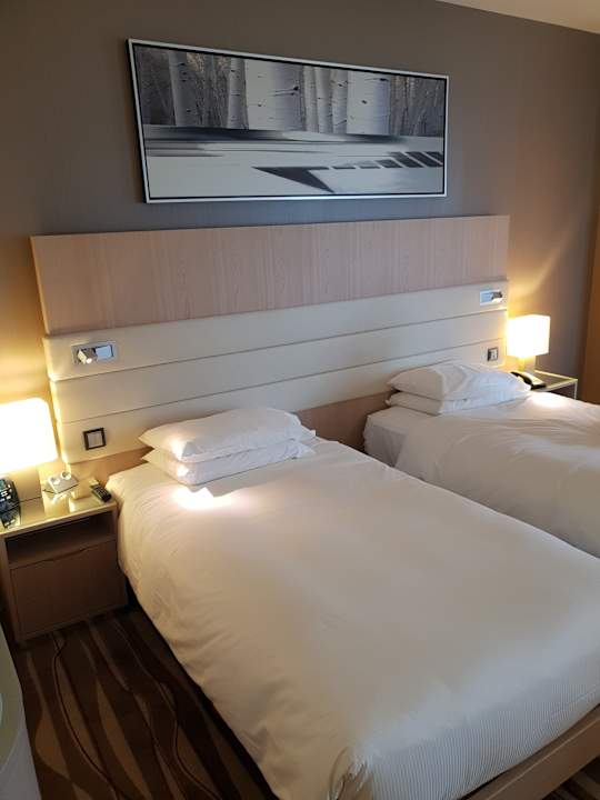 Zimmer Hilton Frankfurt Airport