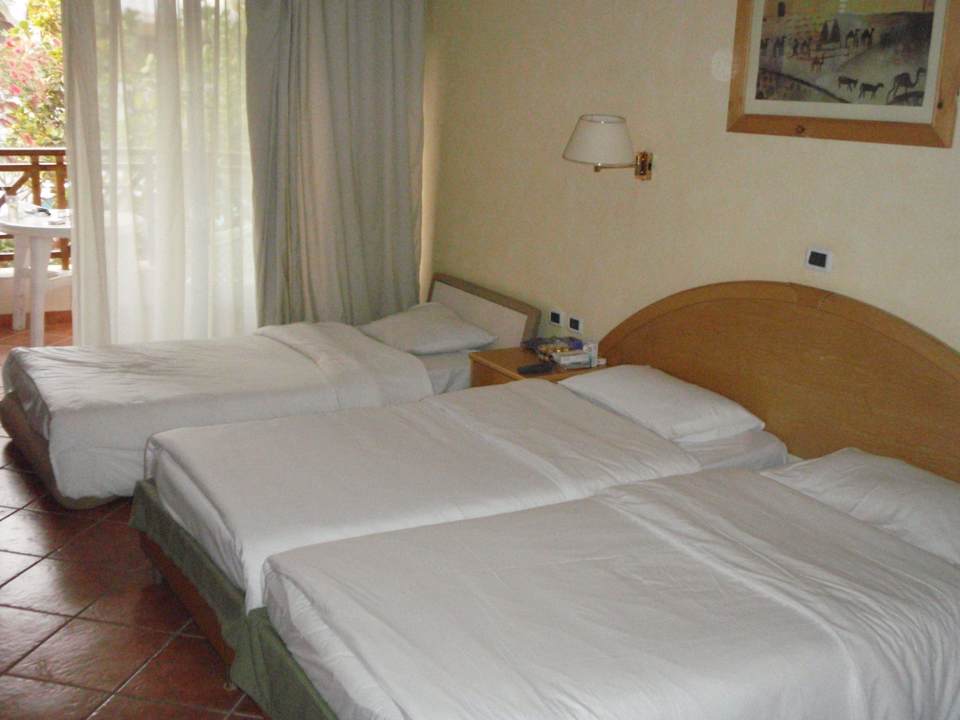 Standard Doppelzimmer (aufgenommen im April 2012) Ghazala Gardens