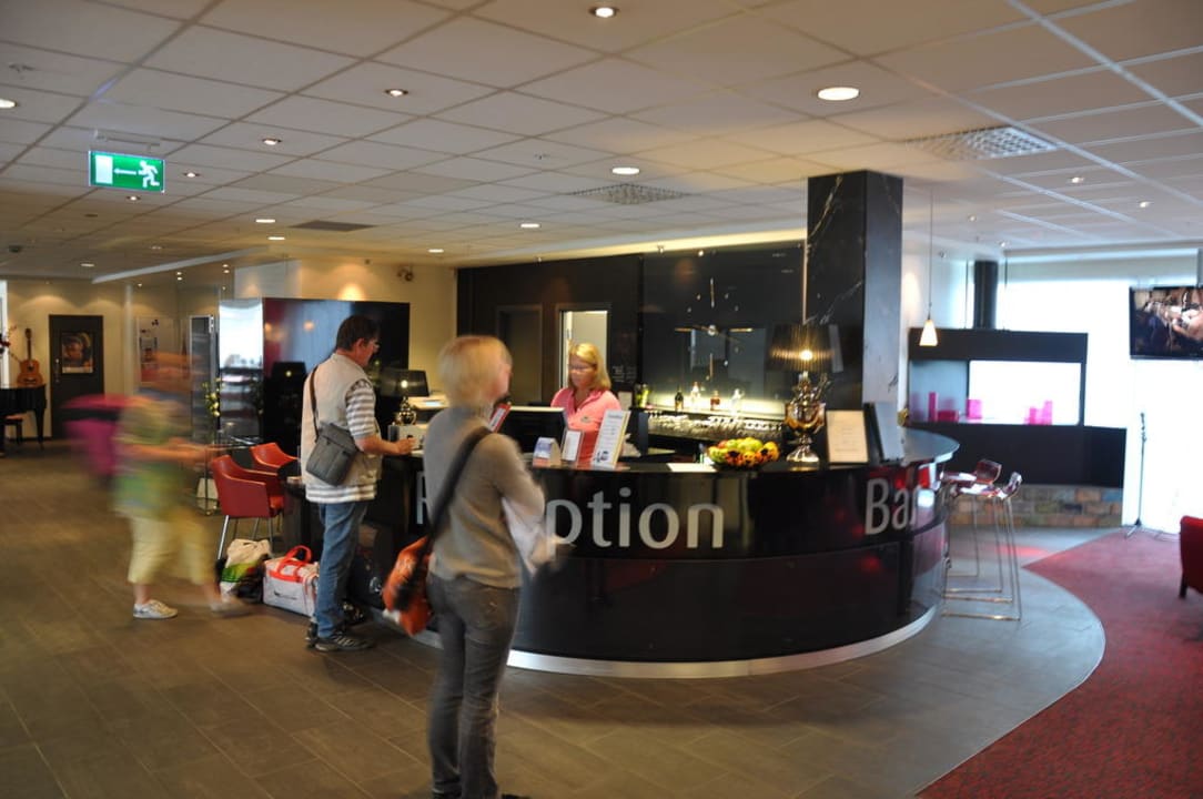 Rezeption  Clarion Collection Hotel Grand Olav