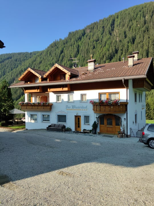 Außenansicht Der Wiesenhof