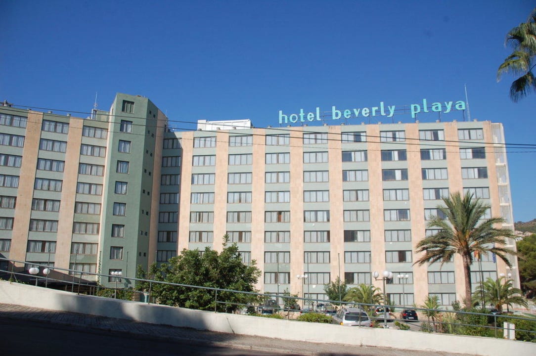 Hässliche Vorderfassade nicht einladend Hotel Vibra Beverly Playa