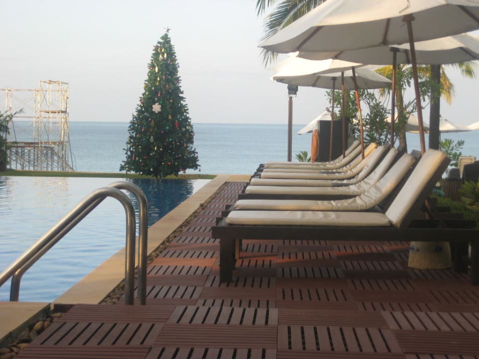 Pool Main La Flora Khao Lak