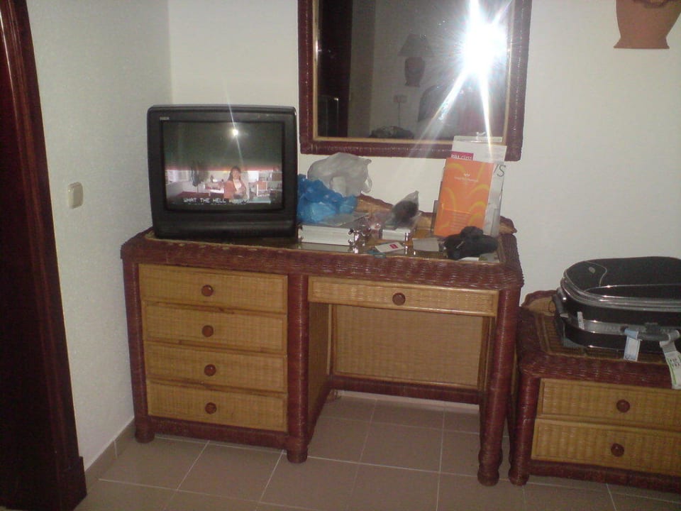 Fernsehportal und Zimmer Playabachata Hotel