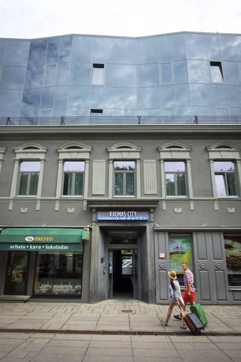Entrance Hotel Kaunas City
