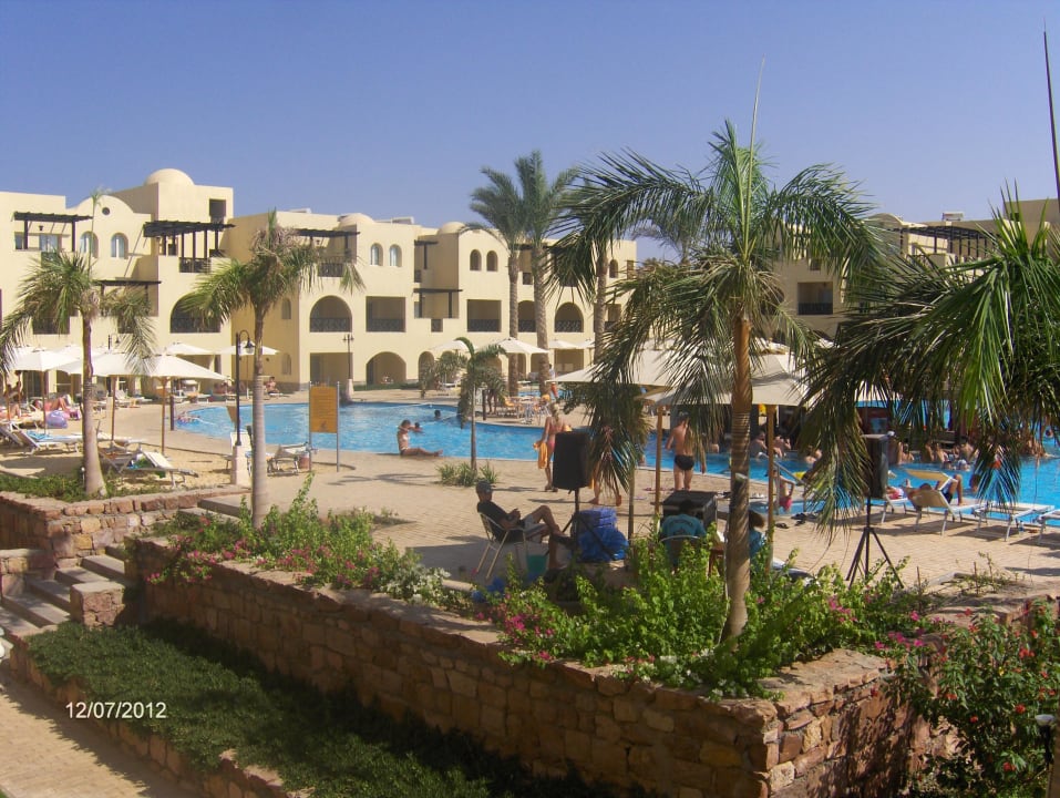 Animationsteam mit Musikanlage vor unserem Zimmer Stella Garden Resort & Spa, Makadi Bay