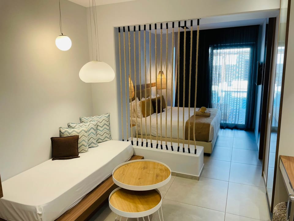 Zimmer Paralos Lifestyle Beach