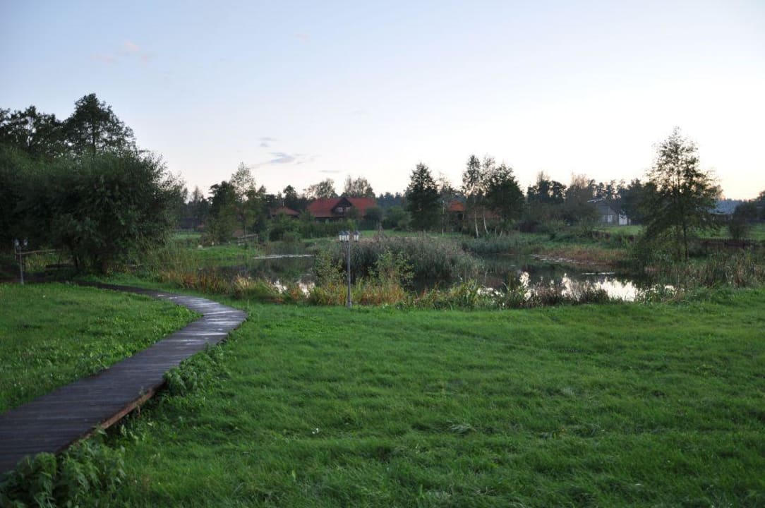 Staw za Dworkiem Dworek nad Łąkami Kiermusy