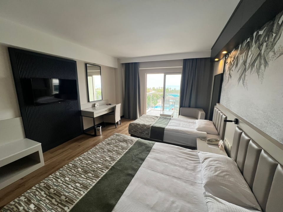 Zimmer Seaden Sea World Resort & Spa