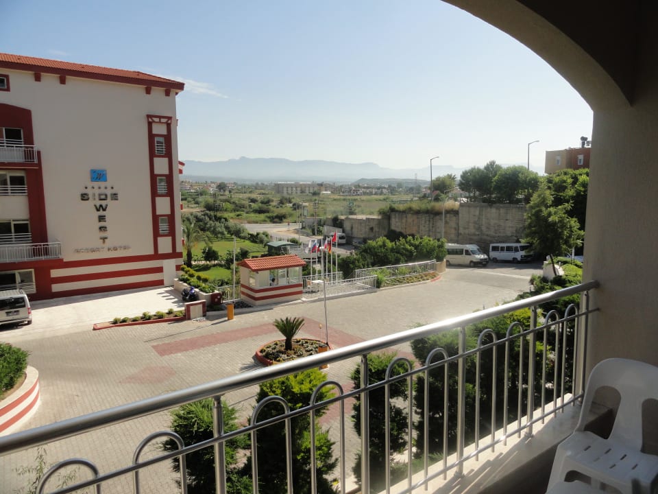 Ausblick vom Familienzimmer FUN&SUN Smart Hane Sun Hotel