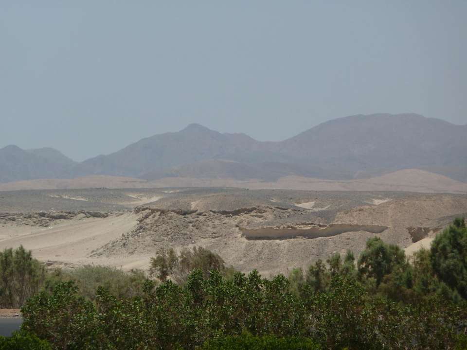 Ausblick ins Hinterland Brayka Bay Resort