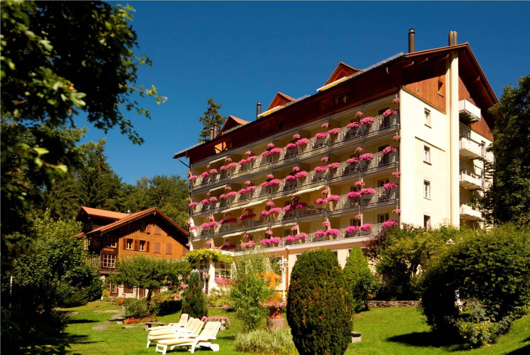 Aussenansicht Sommer  Hotel Wengener Hof