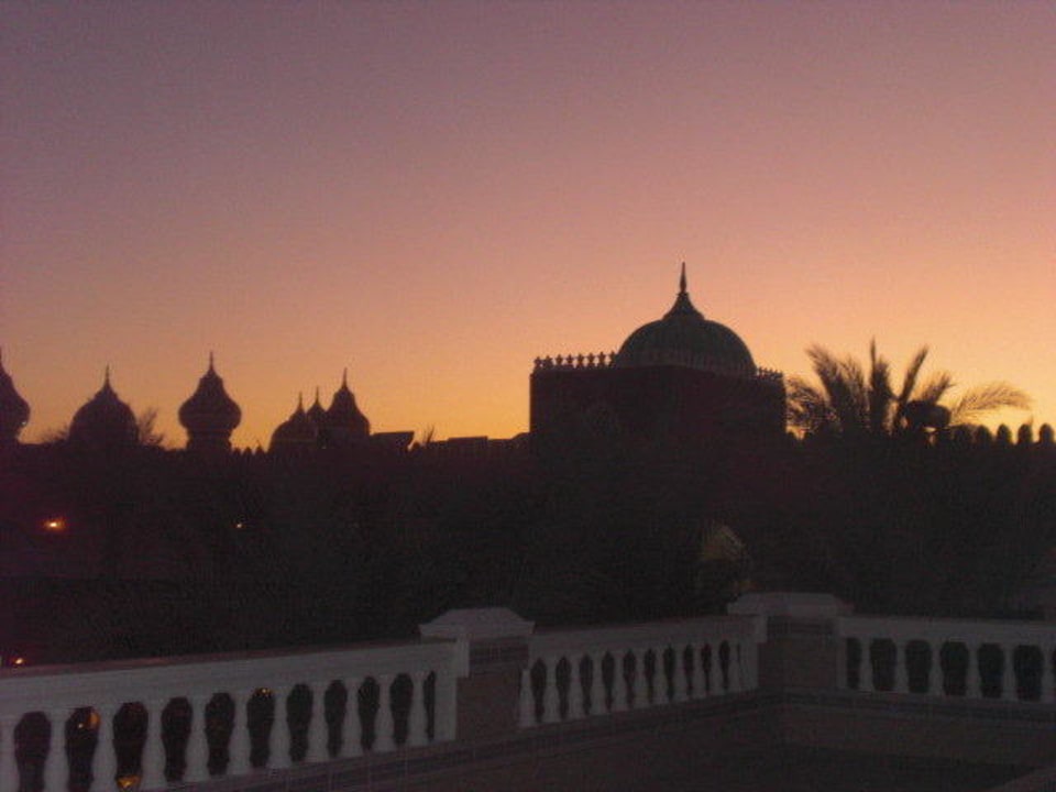 Abends von unserem Zimmer aus Pickalbatros Alf Leila Wa Leila Resort - Neverland Hurghada