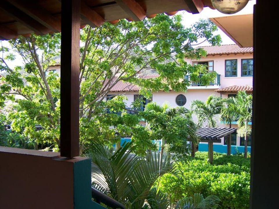 "Dunes Hotel" Dunes Hotel & Beach Resort (Pedro Gonzalez