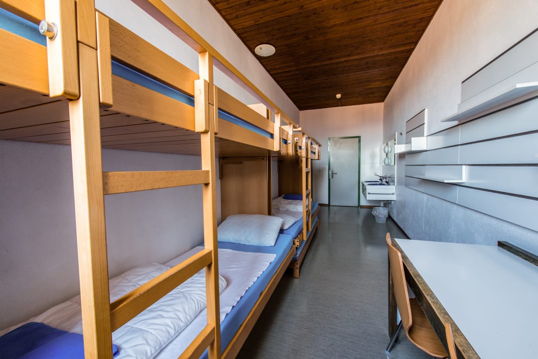 Zimmer Jugendherberge Bellinzona