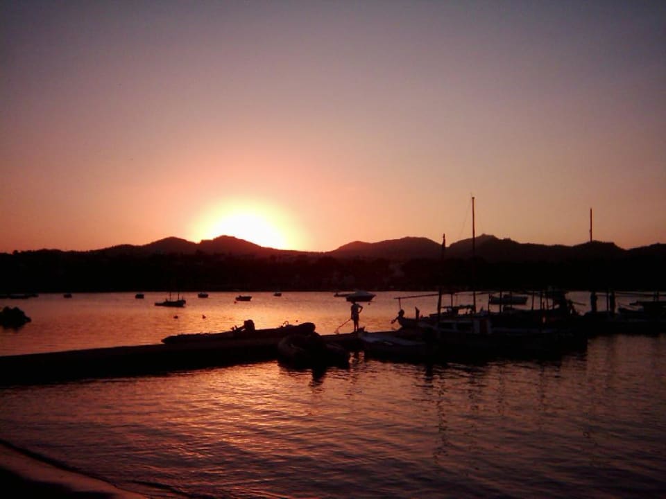 Hafen im Sonnenuntergang Smy Portocolom