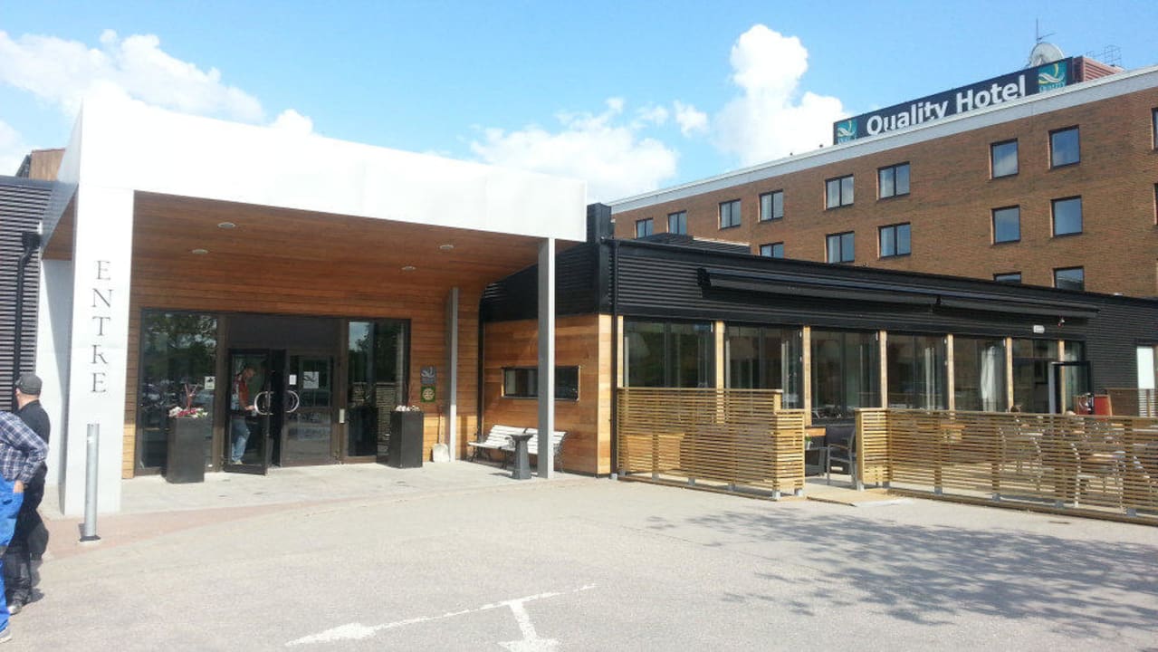 Eingang Quality Hotel Vänersborg
