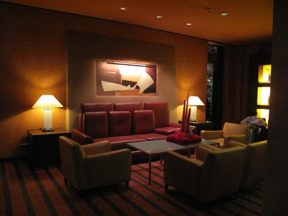 In der Lobby Hotel Le Méridien München