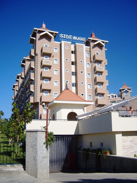 Von der Strasse Side Mare Resort & Spa