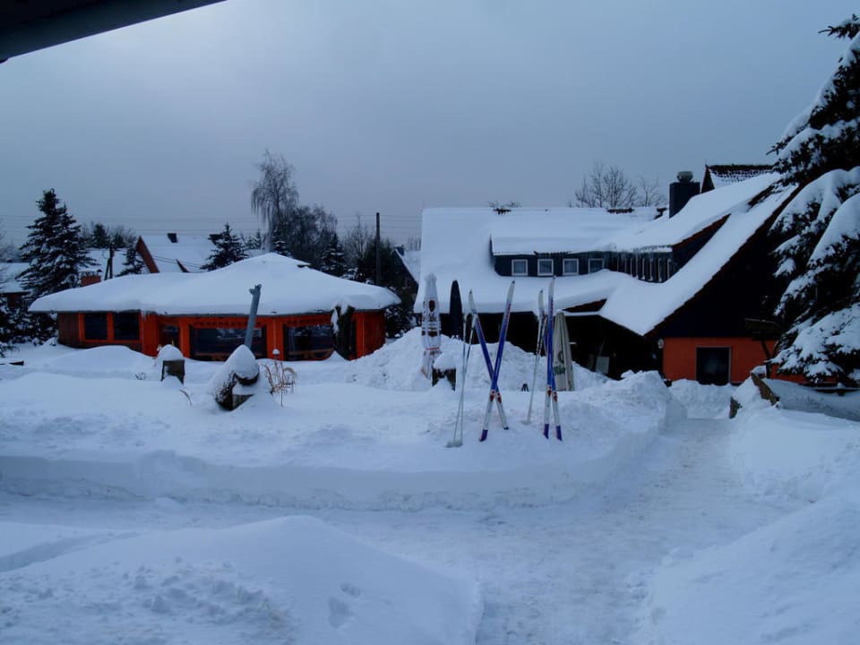 Biergarten im Winter Gasthof Brauner Hirsch