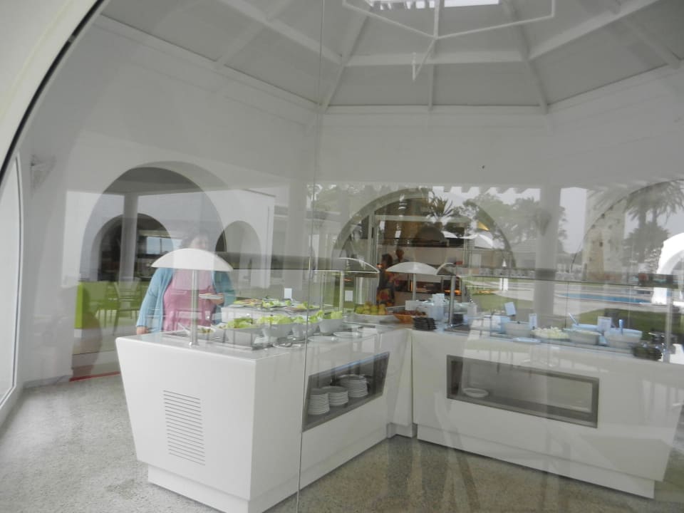 Buffet Monarque Club Rivage