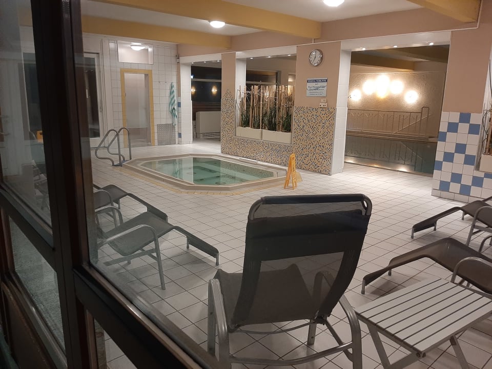 Pool Wilfinger Ring Bio Hotel