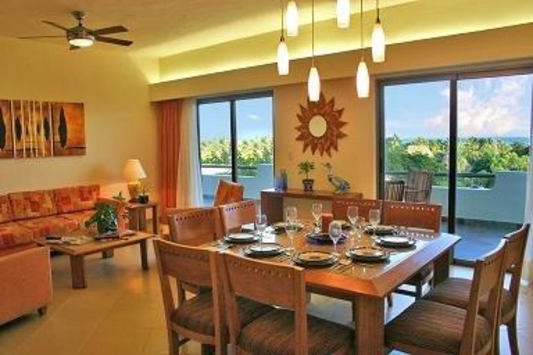 Living area Riviera Maya Suites