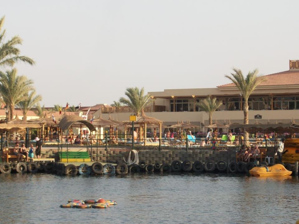 Lagune mit Haltestelle (Boot) Pickalbatros Dana Beach Resort - Hurghada
