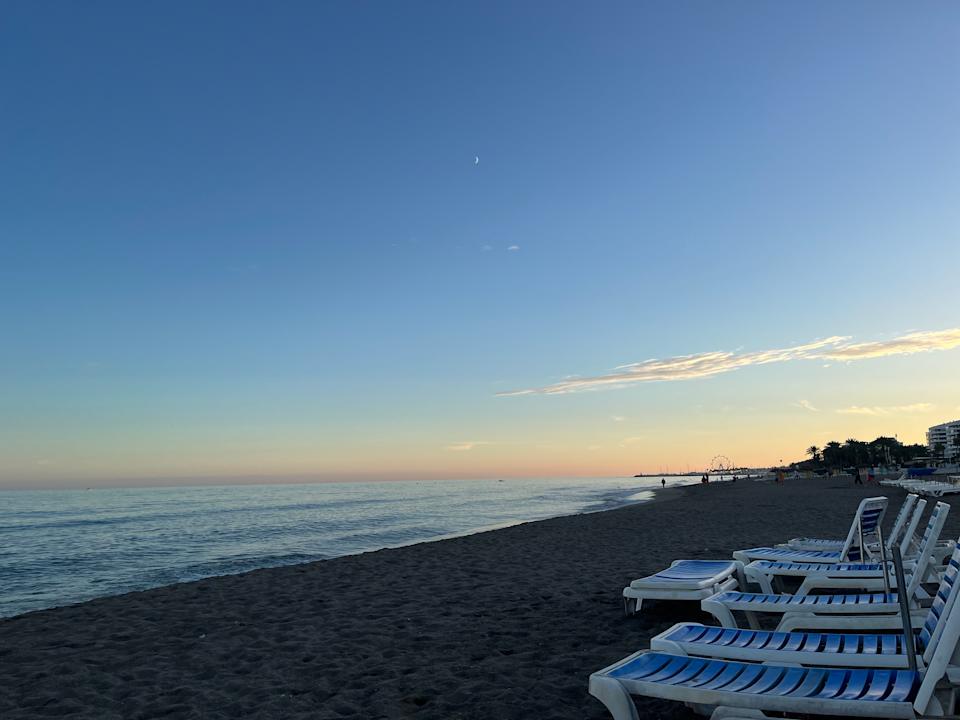 Strand AluaSun Lago Rojo - Adults Recomended