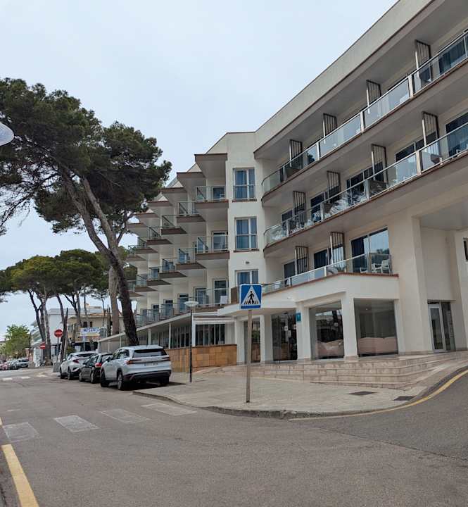 Außenansicht Hotel Clumba