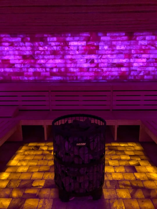 Pool Wyndham Hotel Stralsund HanseDom