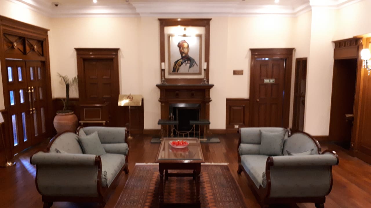 Sonstiges Cecil Oberoi