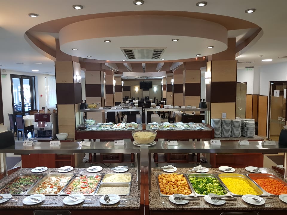 Gastro Hotel Cazablanka / Casablanca