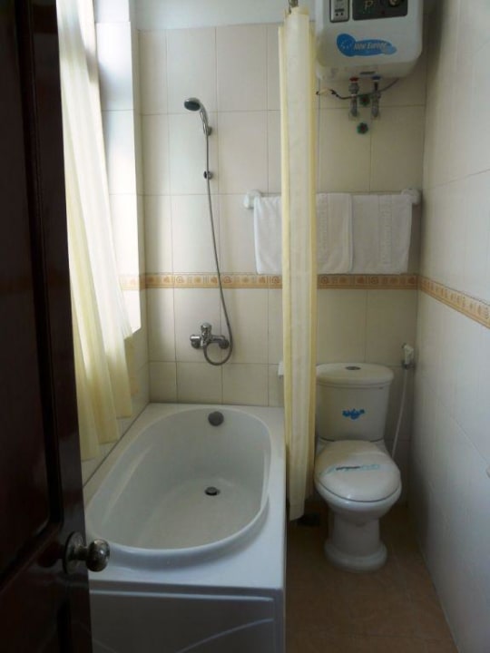 Duschkabine mit Badewanne The Artisan Lakeview Hotel