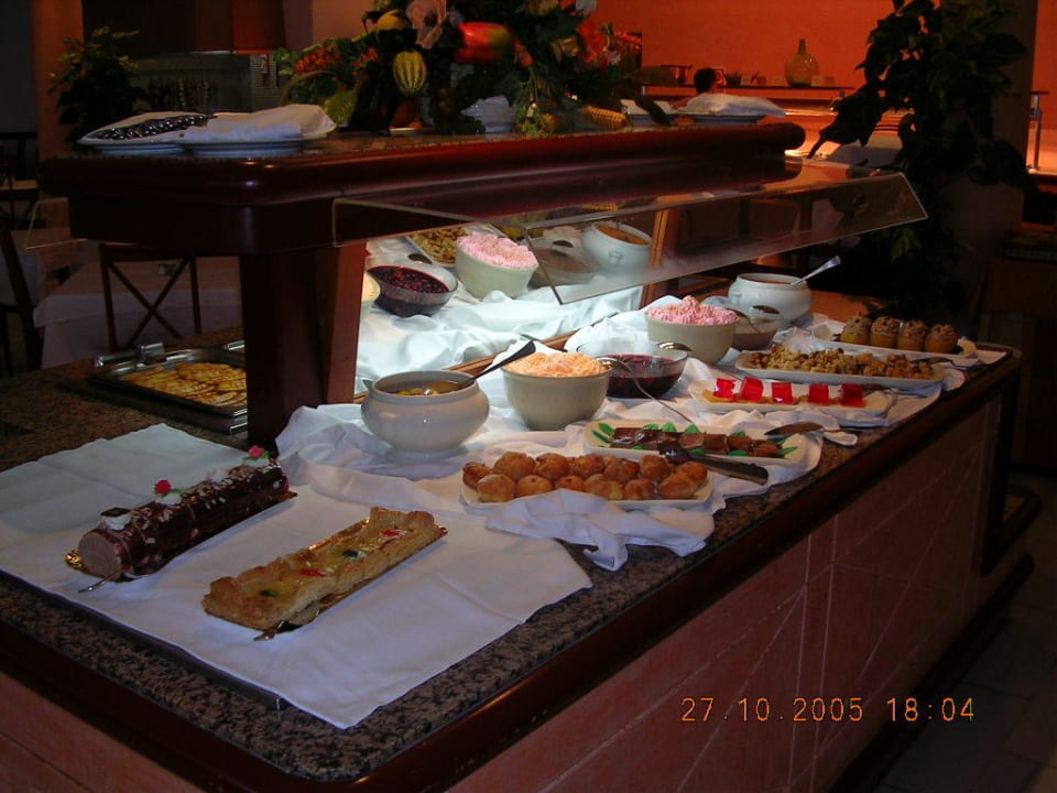 Buffet Protur Vista Badia Aparthotel