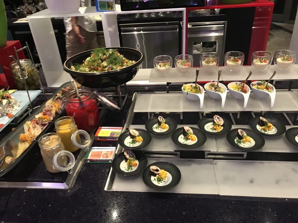 Gastro W Dubai - The Palm