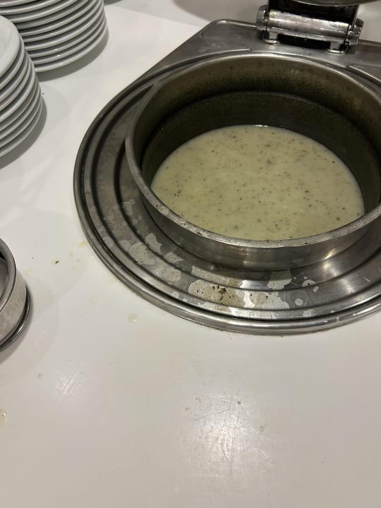 Gastro Royal Taj Mahal Hotel