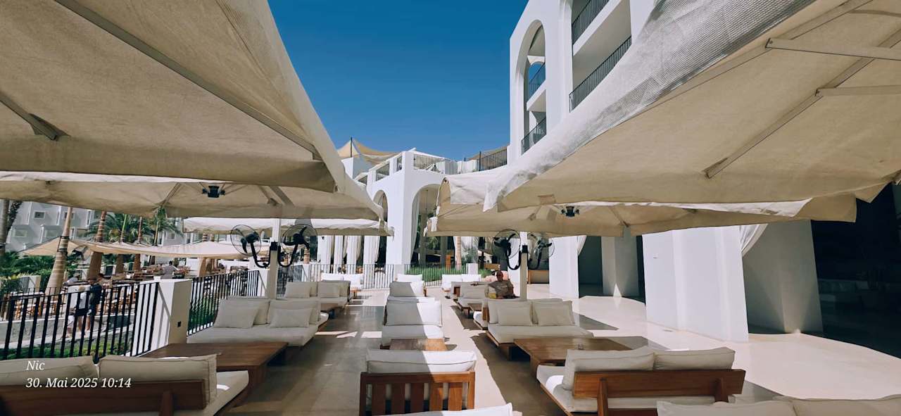 Außenansicht Serry Beach Resort