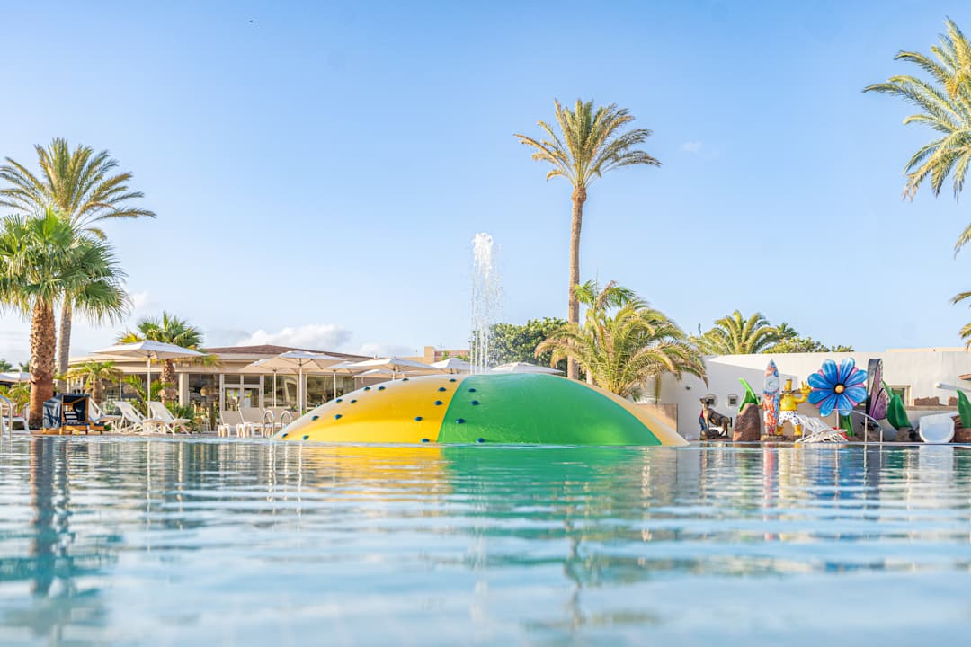 Pool Iberostar Waves Gaviotas Park